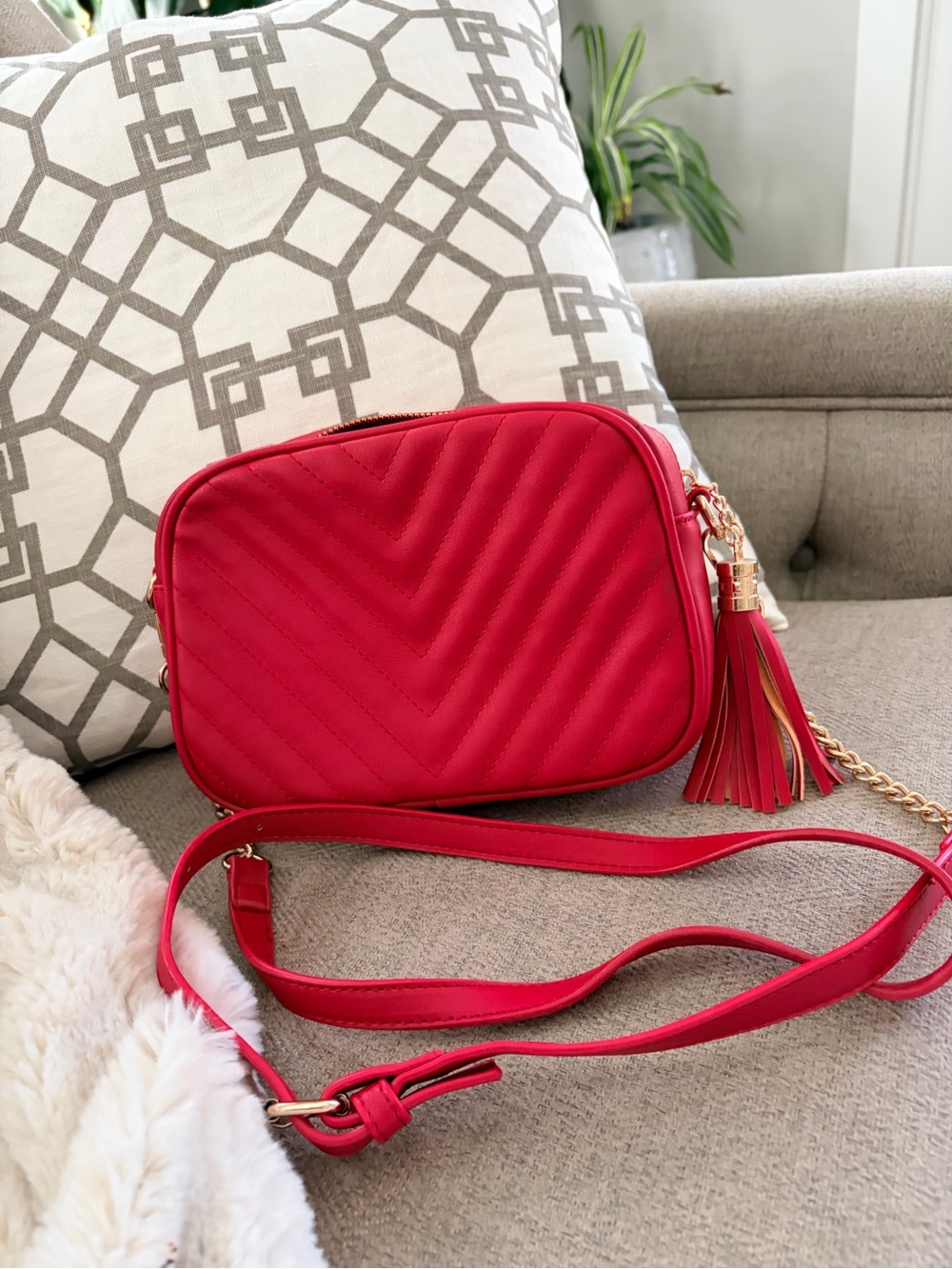 Source Unknown Red Quilted Crossbody Bag with Tassel.  Faux leather.